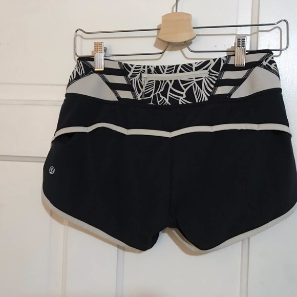 Lululemon Speed Short size 2 - Picture 10 of 10
